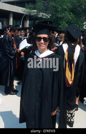 50 ans, femme, et diplômés de Master recherche en sciences de l'éducation de Brooklyn College, Brooklyn, New York. Banque D'Images