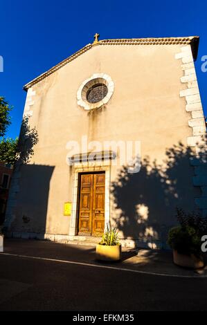 Église du Village de Gareoult Provence Alpes Cote-d'azur 83 Var France Banque D'Images