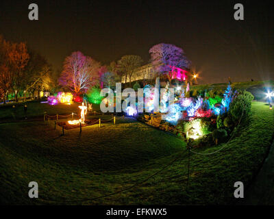 Nottingham, Royaume-Uni. 6 Février, 2015. Le château de Nottingham, Nottingham Royaume-Uni le 6 février 2015. La photo montre le château illuminé spécialement pour le festival Lumière nuit Nottingham 2015 Slater Tim/Alamy Live News Banque D'Images