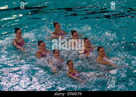 La suppression des équipes de Championnats italiens hiver natation synchronisée. Cet événement s'inscrit dans le cadre de Torino 2015, Capitale Européenne du Sport. © Elena Aquila/Pacific Press/Alamy Live News Banque D'Images