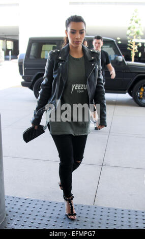 Kim Kardashian va faire les courses à Topanga Mall à Canoga Park comprend : Kim Kardashian Où : Canoga Park, California, United States Quand : 05 août 2014 Banque D'Images