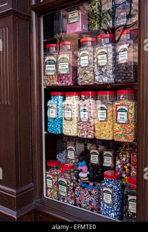 Sweet Shop window birmingham retour à dos bonbons hurst street old Victorian sweet shop Banque D'Images