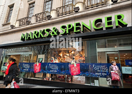 Marks and Spencers shop détail de Birmingham à l'époque de Noël Banque D'Images