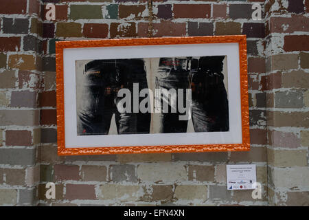 Du samedi 7 février au dimanche 8 mars 2015, le centre commercial 8 Gallery accueille l'exposition 'Andy Warhol.Dans la ville'. "Les Rolling Stones Sticky Fingers' LP - n°32 Cat. Marechal - 1971 © Elena Aquila/Pacific Press/Alamy Live News Banque D'Images