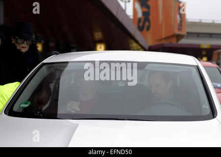 Berlin, Allemagne. 07Th Feb 2015. Christopher Lee arrive à l'aéroport de Tegel pour le 65e Festival International du Film de Berlin/Berlinale 2015 le 7 février 2015. Dpa : Crédit photo alliance/Alamy Live News Banque D'Images