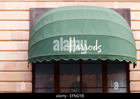 Auvent dans le célèbre magasin Harrods Banque D'Images