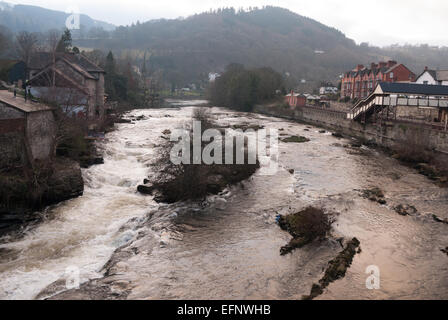 Rivière Dee, Llangollen en hiver Banque D'Images