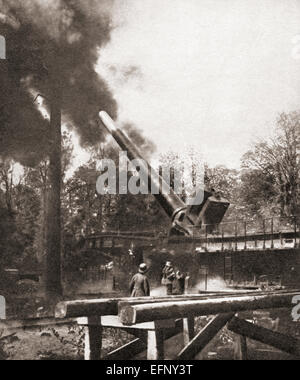 Big Bertha en action pendant la Première Guerre mondiale. Banque D'Images