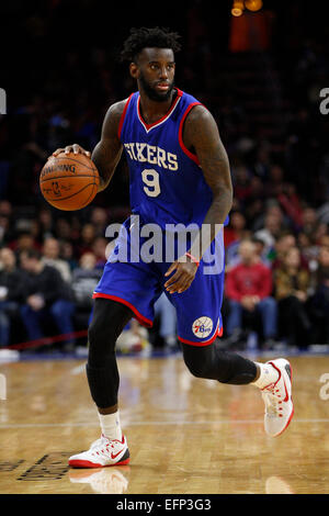 7 février 2015 : Philadelphia 76ers guard JaKarr Sampson (9) en action au cours de la NBA match entre les Charlotte Hornets et les Philadelphia 76ers au Wells Fargo Center de Philadelphie, Pennsylvanie. Les Philadelphia 76ers a gagné 89-81. Banque D'Images