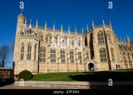 La Chapelle St George, dans le quartier bas du château de Windsor, Berkshire, Angleterre en Janvier Banque D'Images