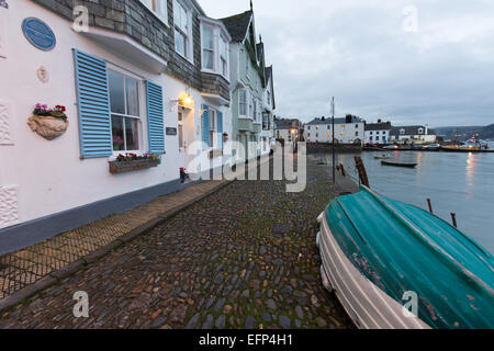 Ville de Dartmouth, en Angleterre. Vue pittoresque du crépuscule historique de Dartmouth Bayard's Cove. Banque D'Images