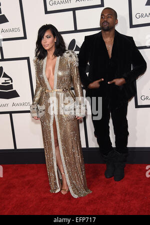 Los Angeles, Californie, USA. Feb 8, 2015. KANYE WEST et Kim Kardashian arrivent pour la 57e cérémonie annuelle de remise des prix Grammy au Staples Center. Credit : Lisa O'Connor/ZUMA/Alamy Fil Live News Banque D'Images