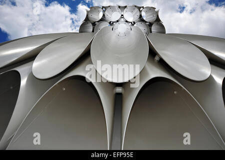 Gerry Judah Jaguar E-type 50e anniversaire sculpture au Goodwood FoS en 2011. Banque D'Images