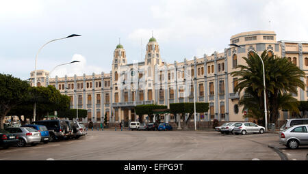 Palacio de la Asamblea architecte Enrique Nieto, Plaza de España, Melilla, Espagne, Afrique du Nord Banque D'Images