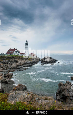 Portland Head Light, phare historique de Cape Elizabeth, dans le Maine, la Nouvelle Angleterre, États-Unis d'Amérique, Amérique du Nord Banque D'Images