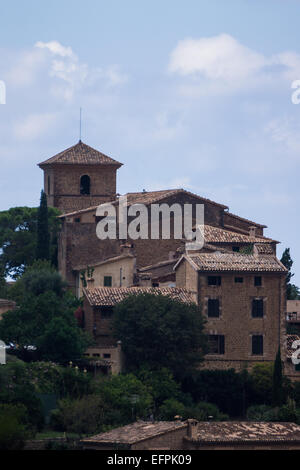 Deia est un petit village situé dans les montagnes Tramuntana sur la côte nord-ouest de Majorque Banque D'Images