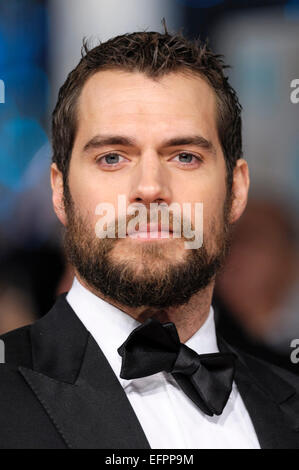 Henry Cavill arrive sur le tapis rouge pour l'EE British Academy Film Awards le 08/02/2015 au Royal Opera House, Londres. Photo par Julie Edwards Banque D'Images