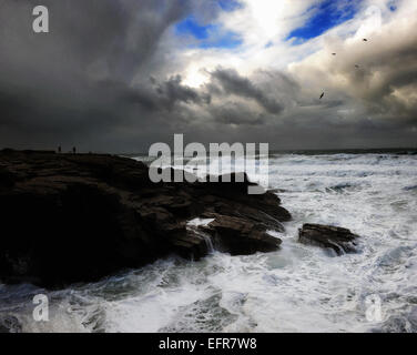 Jour de tempête à Treyarnon Bay, North Cornwall, UK. Banque D'Images