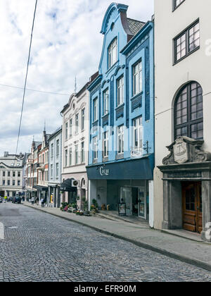 Aalesund en Norvège est célèbre pour l'Art Nouveau ou Jugendstil bâtiments bâtiments ici montrant dans Løvenvoldgata Banque D'Images