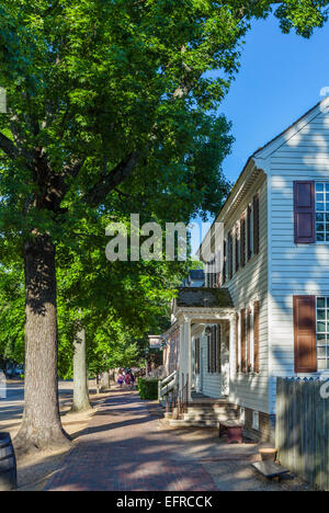 Duc de Gloucester Street dans le quartier historique de Williamsburg Colonial près de la maison de brique Tavern, Virginia, USA Banque D'Images