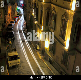 Beyoglu, Bostanbasi street, vision de nuit d'Istanbul, Turquie Banque D'Images