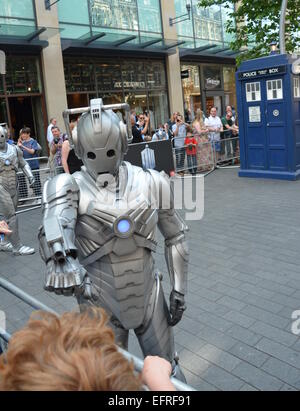 Médecin qui World Tour - Red Carpet event au St David's Hall de Cardiff, Pays de Galles - Arrivées en vedette : Cyberman Où : Cardiff, Royaume-Uni Quand : 07 août 2014 Banque D'Images