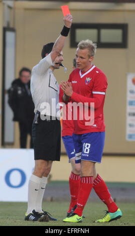 La Manga Club, Espagne. 9 Février, 2015. X : copa Vestsjælland (Danemark) contre Hammarby (Suède) Anders Kure de Vestsjælland reçoit un carton rouge pour une faute Vestsjælland a remporté le match 3-1. Crédit : Tony Henshaw/Alamy Live News Banque D'Images