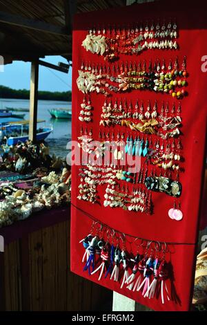 De l'artisanat- port de Puerto Pizarro. Ministère de Tumbes .PÉROU Banque D'Images