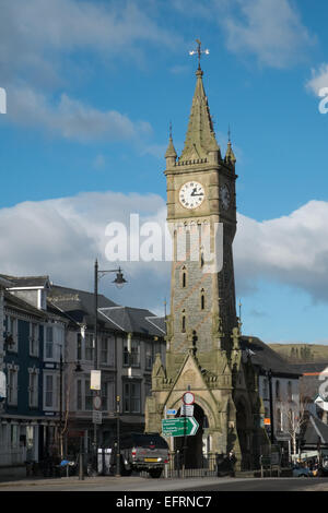 Machynlleth ville du marché sur le marché hebdomadaire, qui se tenait le mercredi,dans Powys, Pays de Galles, Pays de Galles, réveil, horloge, horloge,tour,, Banque D'Images