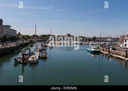 Photographie de Weymouth Port avec bateaux Banque D'Images