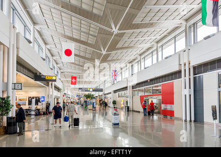 Embarquement à l'aéroport international de Washington-Dulles, Dulles, Virginie, USA Banque D'Images