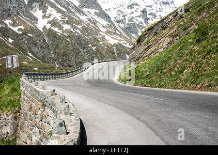 Col de la Haute Route alpine du Grossglockner en Autriche. Banque D'Images