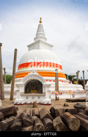 Thuparama Dagoba, Anuradhapura, Sri Lanka. Banque D'Images