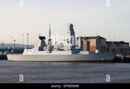 British Royal Navy Destroyer de classe audacieuse D37 HMS Duncan à North Shields sur la rivière Tyne, Angleterre du Nord-Est, Royaume-Uni Banque D'Images