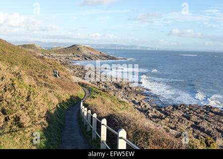 Le chemin de la Côte Sud du Pays de Galles sur l'approche de Mumbles village, sur la péninsule de Gower. Banque D'Images