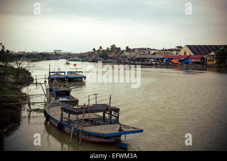 Vue sur la rivière Thu Bon, Hoi An, Vietnam. Banque D'Images