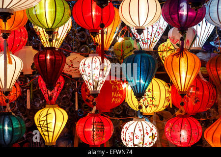 Lanternes de soie traditionnelle, Hoi An, Vietnam. Banque D'Images