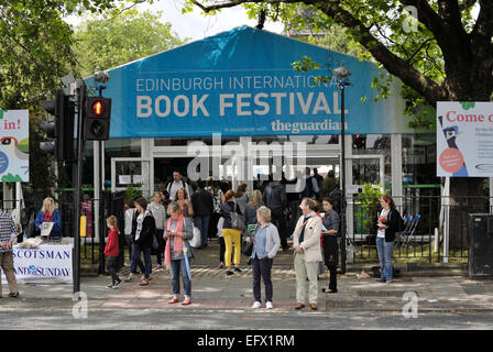 Vues générales de l'Edinburgh International Book Festival mettant en vedette : Atmosphère Où : Édinbourg, Royaume-Uni Quand : 09 août 2014 Banque D'Images