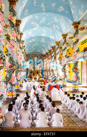 Temple Cao Dai de Tay Ninh, Vietnam,. Banque D'Images