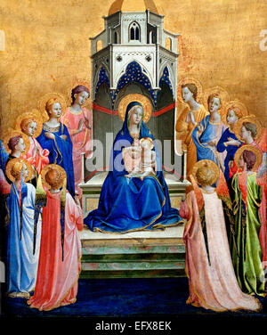 La Vierge et l'enfant ont intronisé, entouré par douze Anges 1420 Fra Angelico Guido di Pietro (né en 1395 - 1455) peintre de la Renaissance italienne début Italie Italien Banque D'Images