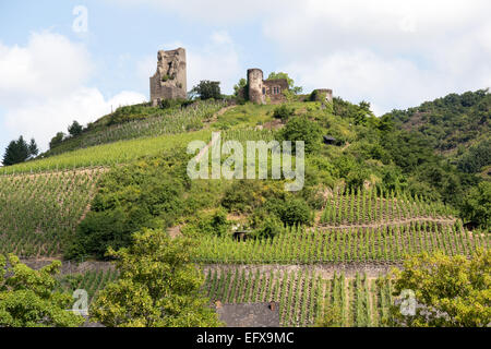 Les ruines de l'Coraidelstein château situé près de la municipalité de Klotten sur la Moselle. Banque D'Images