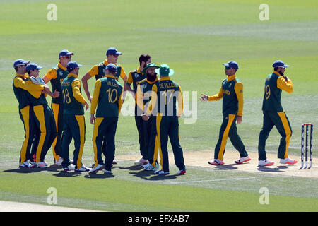 Christchurch, Nouvelle-Zélande. Feb 11, 2015. Christchurch, Nouvelle-Zélande - 11 février 2015 - L'équipe d'Afrique du Sud au cours d'une pause à l'ICC Cricket World Cup Warm Up Match entre la Nouvelle-Zélande et l'Afrique du Sud, à Hagley Oval le 11 février 2015 à Christchurch, Nouvelle-Zélande. © dpa/Alamy Live News Banque D'Images