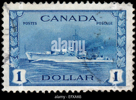 CANADA - VERS 1942 : timbres par le Canada, montre de bateau, vers 1942 Banque D'Images