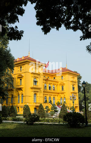 Palais présidentiel, Ho Chi Minh mausolée complexe, Hanoi, Vietnam. Banque D'Images