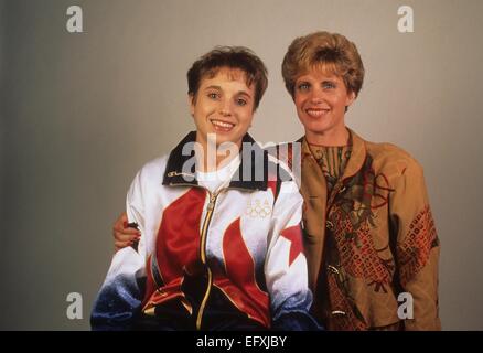 KERRI STRUG avec sa mère Melanie sur le site officiel de tous les Star Cafe New York 1996.k6058af. © Andrea Renault/Globe Photos/ZUMA/Alamy Fil Live News Banque D'Images