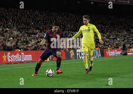 Barcelone, Espagne. Feb 11, 2015. Copa del Rey Semi finale 1ère manche. Barcelone contre Villarreal. Suarez en action pendant le match : Action Crédit Plus Sport/Alamy Live News Banque D'Images