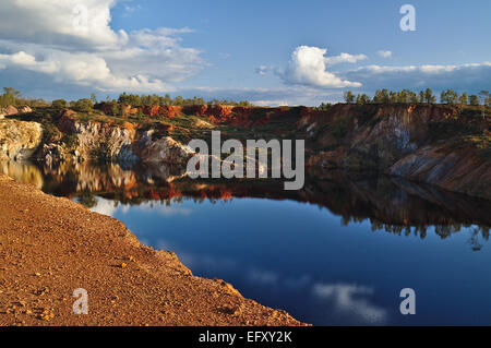 Puits de la mine de São Domingos en Alentejo, Portugal Banque D'Images