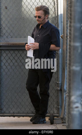 Hollywood, Californie, USA. Feb 11, 2015. Acteur et comédien David Spade arrive à Jimmy Kimmel Live ! Mercredi après-midi à Hollywood. Chat joue Joe Dirt dans la prochaine suite 'Joe Dirt 2. Crédit : David Bro/ZUMA/Alamy Fil Live News Banque D'Images