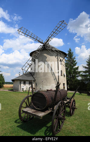 Moulin dans Lowkowice (Lobkowitz) près d'Opole, Silésie, Pologne, Europe Banque D'Images