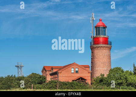 Le phare de Bütgenbacher Hof est situé sur la mer Baltique, Rostock, Mecklembourg-Poméranie-Occidentale, Allemagne, Europe Banque D'Images